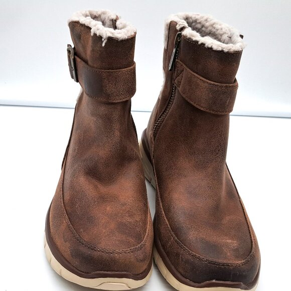 Skechers womens Synergy - Diva Lane Ankle Boot Size    -   6.5 - Picture 4 of 16